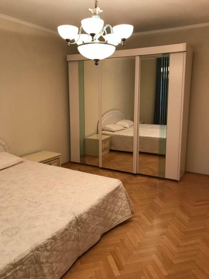 Gabor Pal 1 Apartman 2 Szoba Dunafoldvar Bagian luar foto