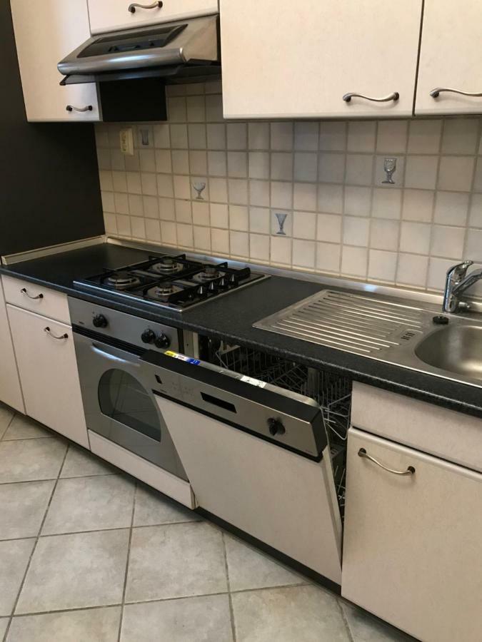 Gabor Pal 1 Apartman 2 Szoba Dunafoldvar Bagian luar foto