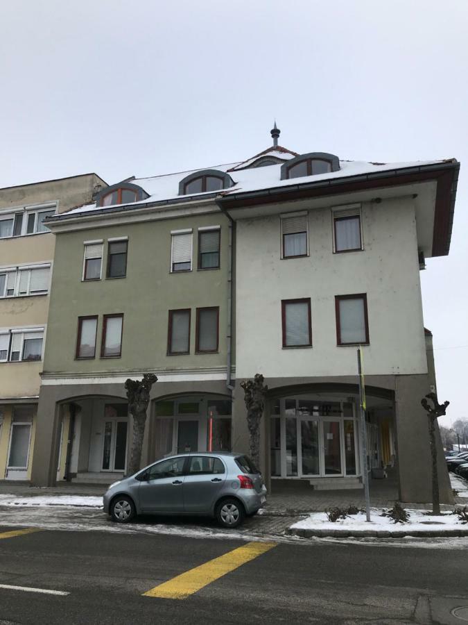 Gabor Pal 1 Apartman 2 Szoba Dunafoldvar Bagian luar foto