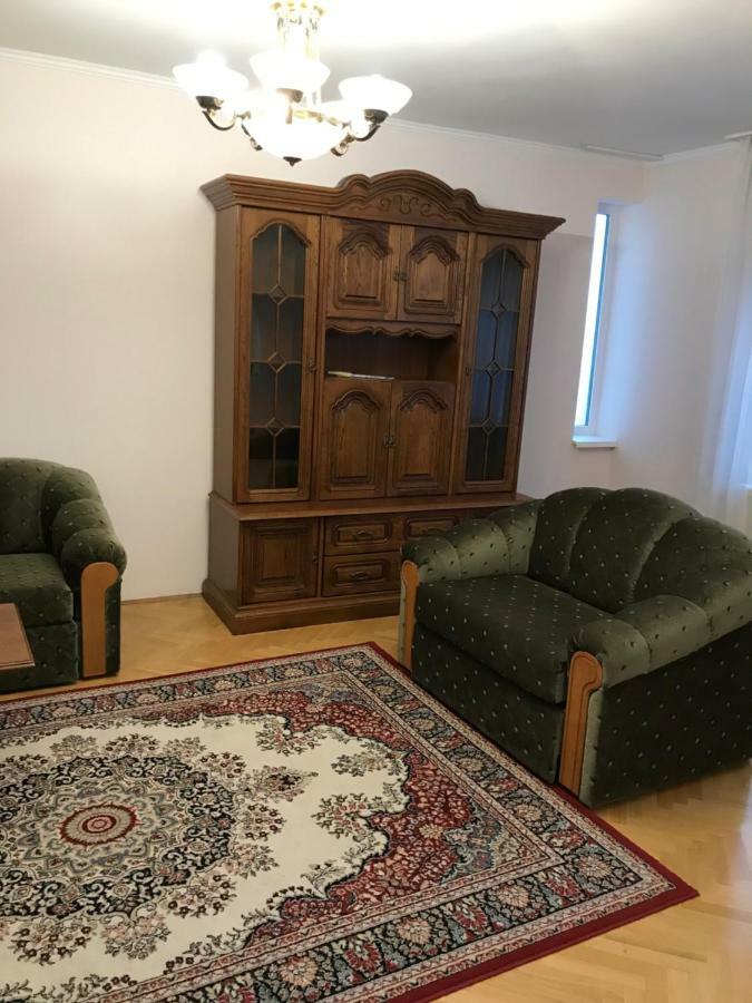 Gabor Pal 1 Apartman 2 Szoba Dunafoldvar Bagian luar foto