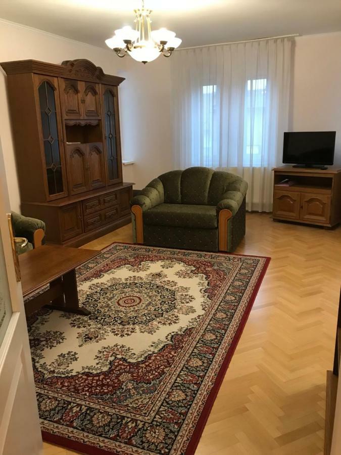 Gabor Pal 1 Apartman 2 Szoba Dunafoldvar Bagian luar foto